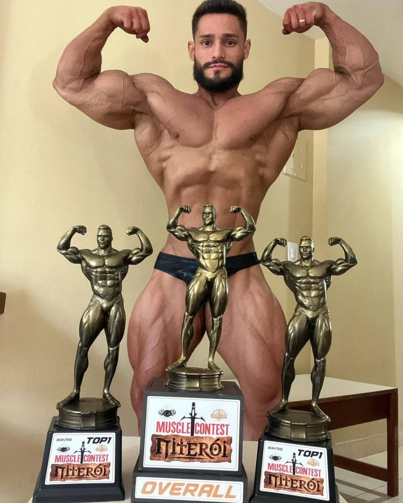 Rodrigo Cavalcanti weight